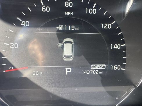 Used 2019 Kia Sorento EX image 4