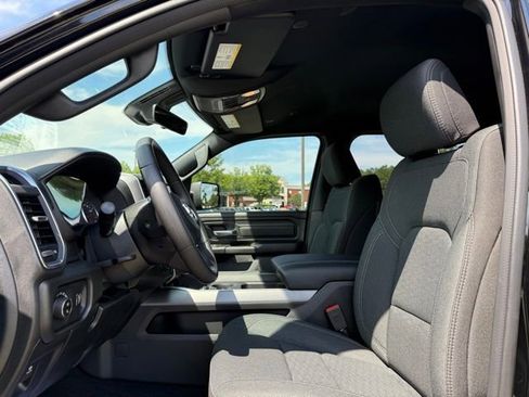New 2026 RAM 1500 Express AWD/4WD image 23