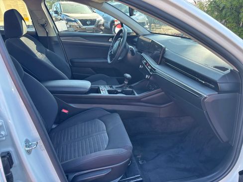 Used 2025 Kia K5 LXS FWD image 27