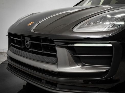 New 2026 Porsche Macan Turbo image 17