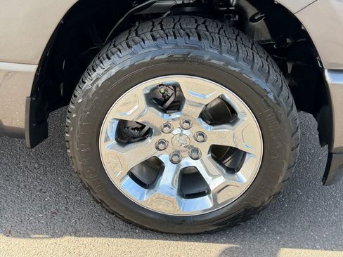 Used 2021 RAM 1500 Big Horn AWD/4WD image 10