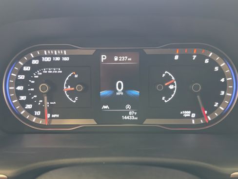 Certified 2022 Hyundai Tucson SEL AWD/4WD image 16