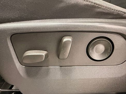 Used 2022 GMC Sierra 1500 Elevation image 28