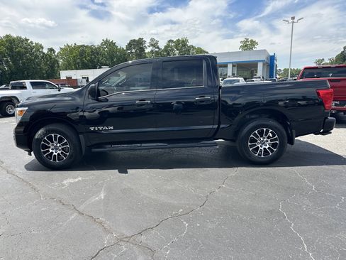 Used 2024 Nissan Titan SV w/ Accessory Utility Package AWD/4WD image 4
