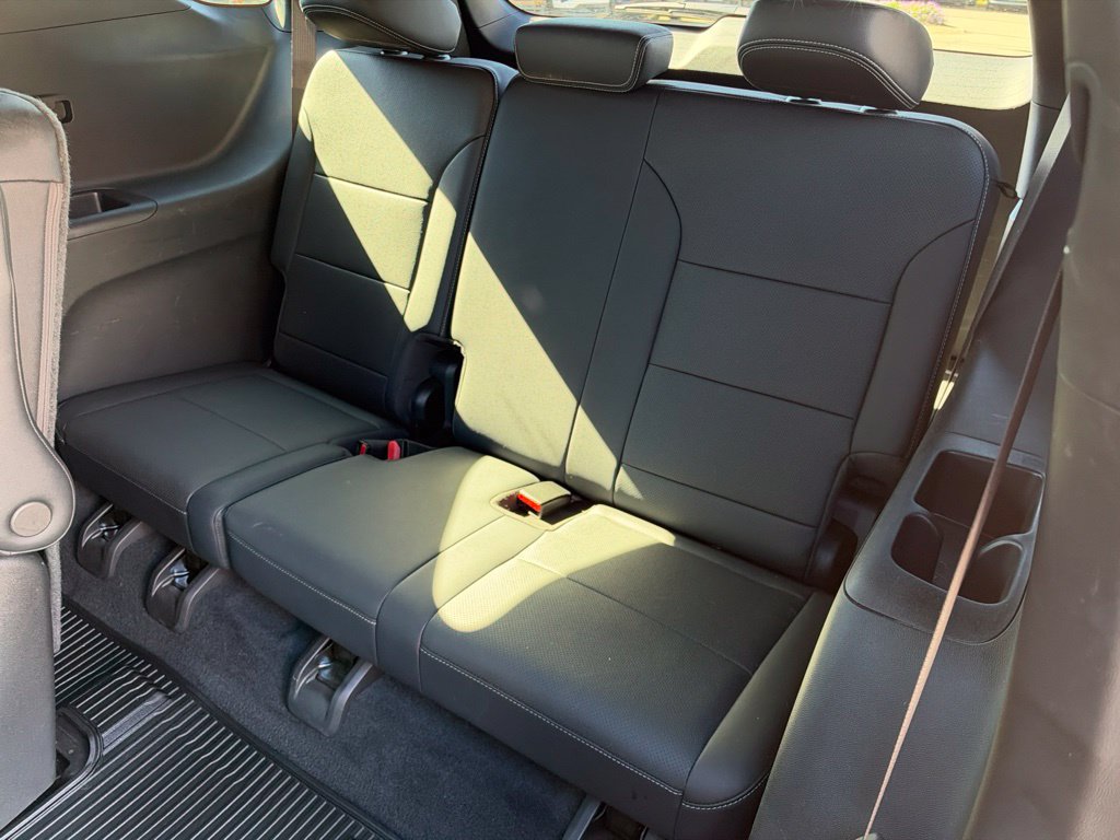 Used 2024 Chevrolet Traverse LT w/ Trailering Package AWD/4WD image 42