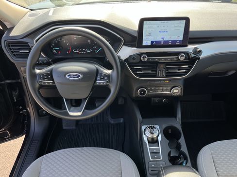 Used 2020 Ford Escape SE FWD image 11