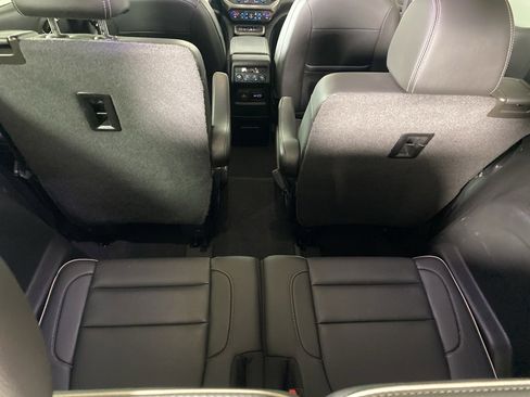 Used 2021 GMC Acadia Denali w/ Denali Ultimate Package image 15