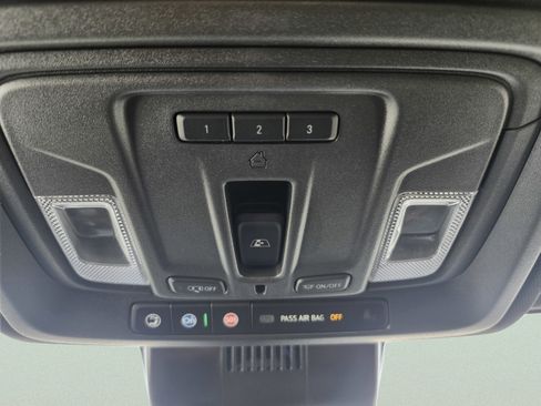 Used 2025 Chevrolet Silverado 2500 High Country AWD/4WD image 21