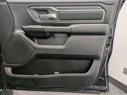 Used 2025 RAM 1500 Big Horn AWD/4WD image 30