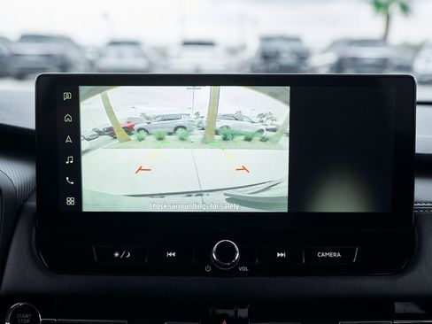 Used 2025 Mitsubishi Outlander ES image 62