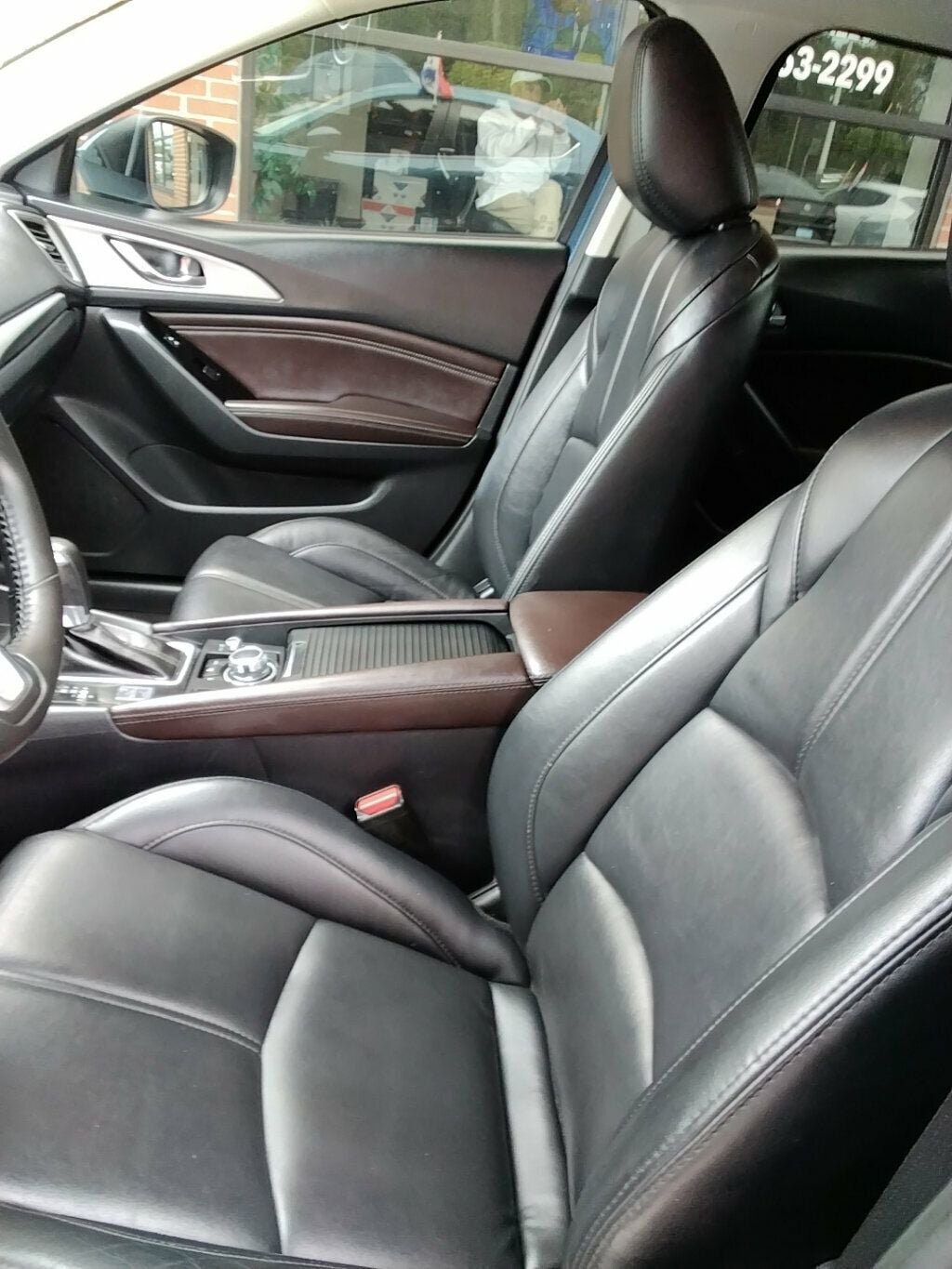 Used 2018 MAZDA MAZDA3 Touring FWD image 7
