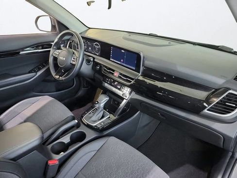 Certified 2024 Kia Seltos S FWD image 22