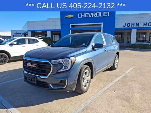 Used 2024 GMC Terrain SLE image 5