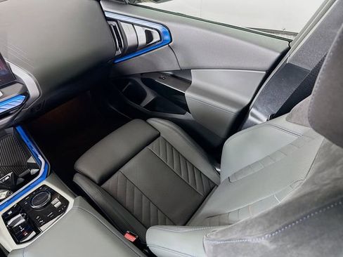 New 2026 BMW X3 xDrive30 w/ Premium Package image 24