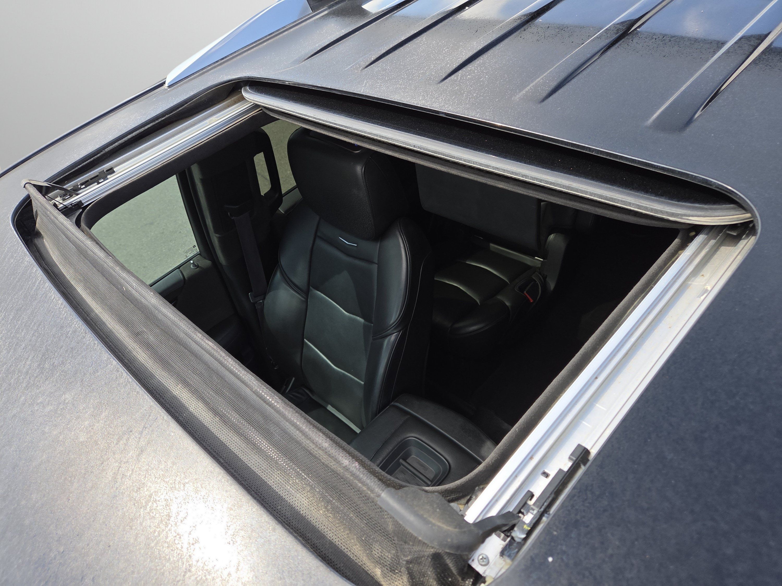 Used 2017 Cadillac Escalade Platinum AWD/4WD image 8