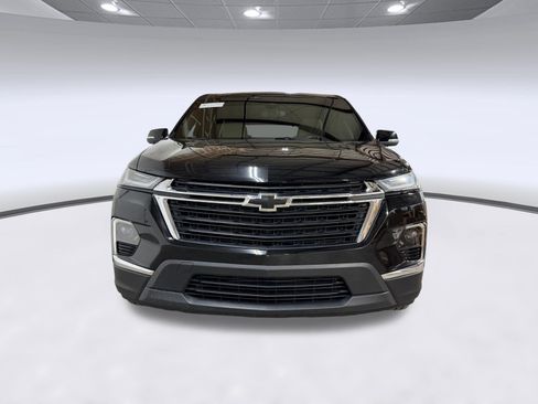 Used 2023 Chevrolet Traverse LS w/ Safety Package AWD/4WD image 5