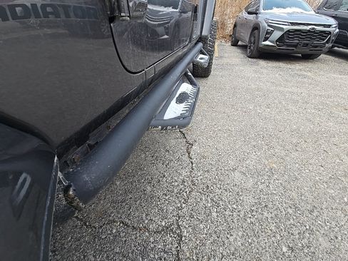 Used 2021 Jeep Gladiator Mojave image 16