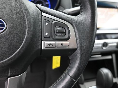 Used 2017 Subaru Legacy 2.5i Premium AWD/4WD image 6