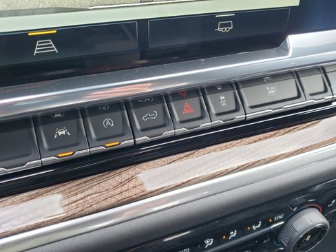 New 2026 Chevrolet Silverado 1500 LT image 22