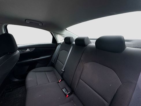 Certified 2021 Kia Forte LXS FWD image 25