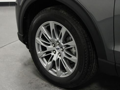 Used 2025 Ford Explorer Active w/ Active Comfort Package image 10