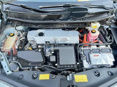 Used 2012 Toyota Prius V Two FWD image 34
