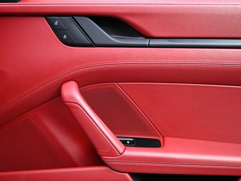 Used 2022 Porsche 911 Carrera 4 GTS image 62