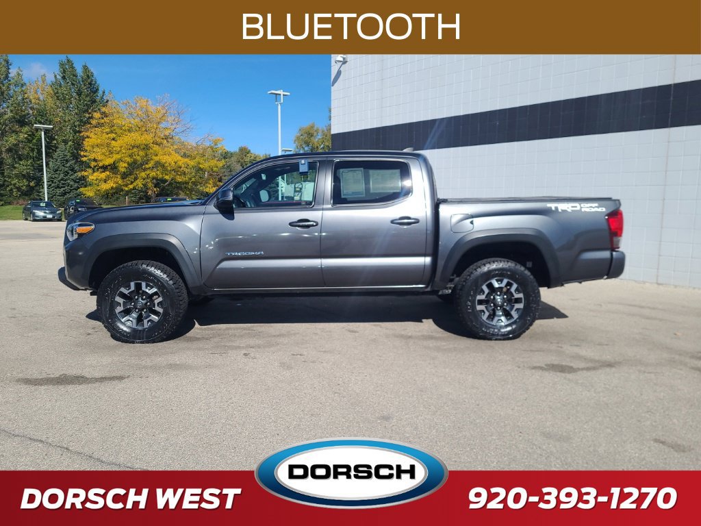 Used 2016 Toyota Tacoma TRD Off-Road w/ Premium & Technology Package RWD image 2