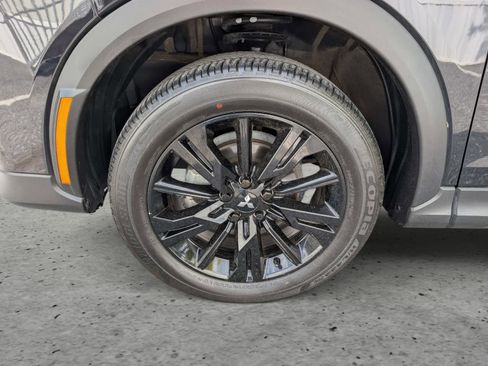 Used 2024 Mitsubishi Eclipse Cross LE AWD/4WD image 7
