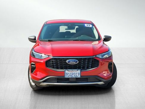 Used 2025 Ford Escape Active image 2