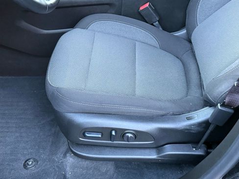 Used 2023 Chevrolet Traverse LT w/ Midnight/Sport Edition AWD/4WD image 37