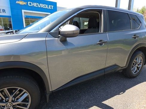 Used 2021 Nissan Rogue S AWD/4WD image 31
