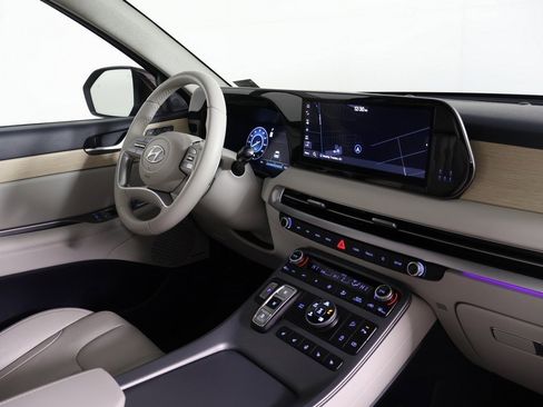 Used 2024 Hyundai Palisade Limited image 34