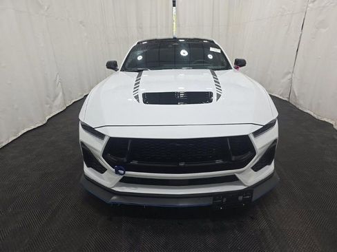 Used 2025 Ford Mustang GT Premium RWD image 2
