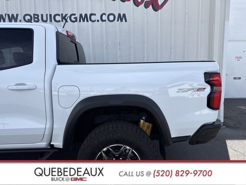 Used 2024 Chevrolet Colorado ZR2 w/ Technology Package image 2