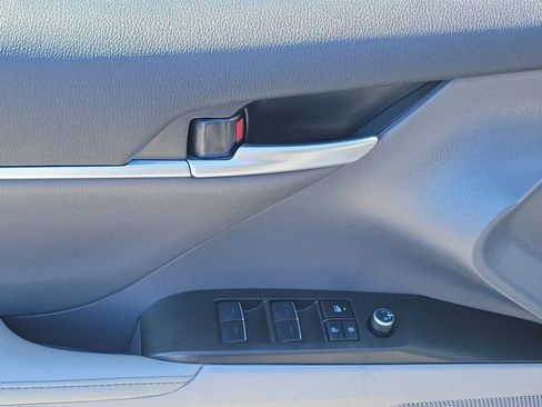 Used 2023 Toyota Camry XLE image 21
