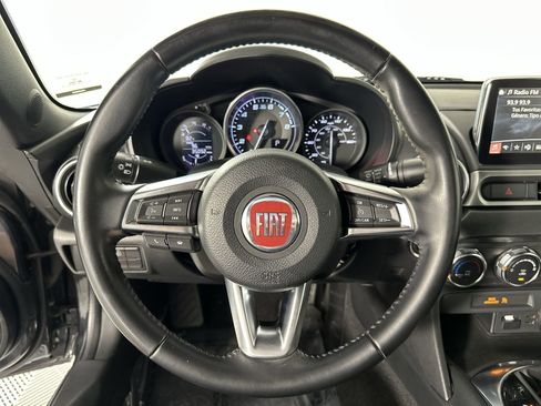 Used 2018 FIAT 124 Spider Classica w/ Technology & Siriusxm Group image 14