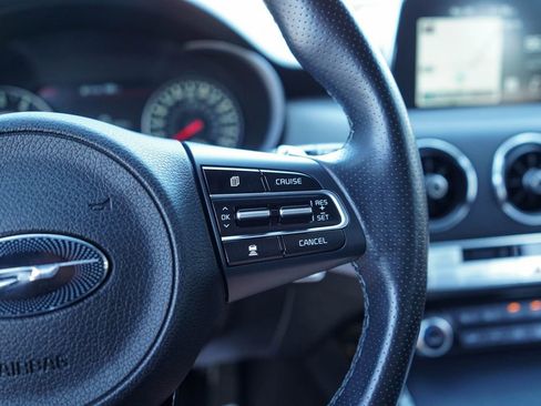 Used 2020 Kia Stinger GT2 image 33