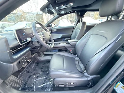 Used 2023 Hyundai Ioniq 6 Limited image 13