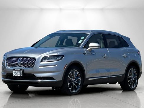 Used 2023 Lincoln Nautilus Reserve w/ Luxury Package FWD image 7