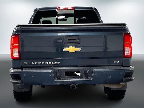 Used 2017 Chevrolet Silverado 1500 LTZ Z71 w/ LTZ Plus Package image 5
