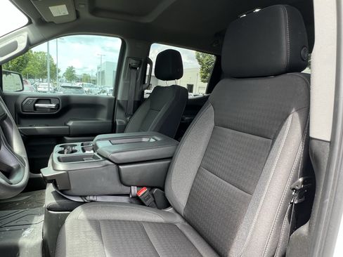 Used 2025 Chevrolet Silverado 1500 Custom Trail Boss AWD/4WD image 16