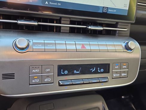 Used 2024 Hyundai Kona SEL w/ Convenience Package FWD image 20