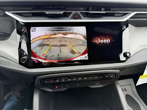 New 2026 Jeep Cherokee Laredo AWD/4WD image 12