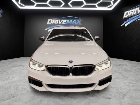 Used 2019 BMW M550i xDrive w/ Dynamic Handling Package AWD/4WD image 2
