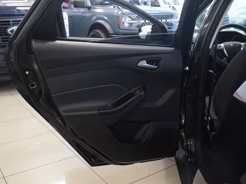 Used 2013 Ford Focus SE FWD image 36