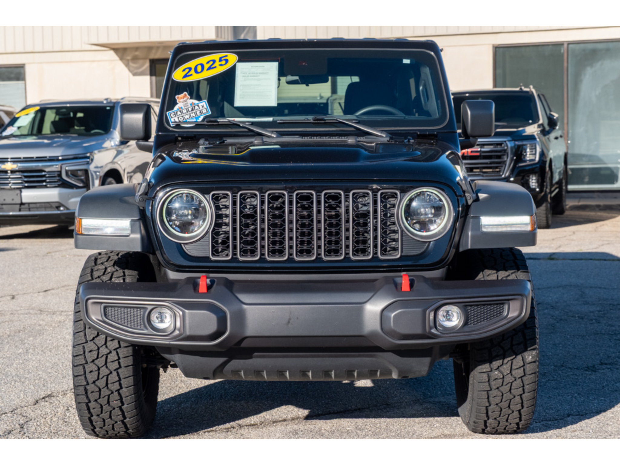Used 2025 Jeep Wrangler Unlimited Rubicon AWD/4WD image 4