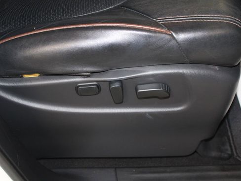 Used 2018 Nissan Armada Platinum w/ Cargo Package image 32