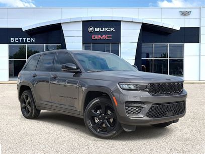 Used 2023 Jeep Grand Cherokee Altitude