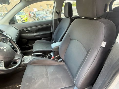 Used 2015 Mitsubishi Outlander Sport ES FWD image 8
